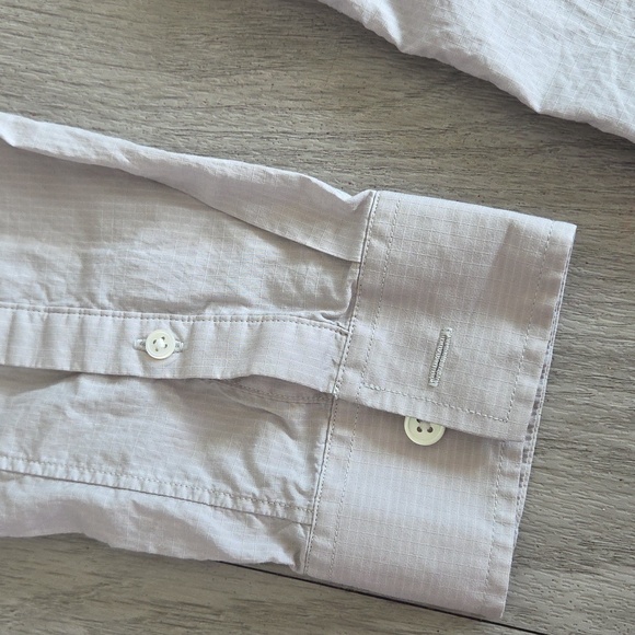 Men's Theory Dress Shirt. Size M. 100% Cotton.Ripstop Shirting. Light Gray/Beige - Picture 3 of 6